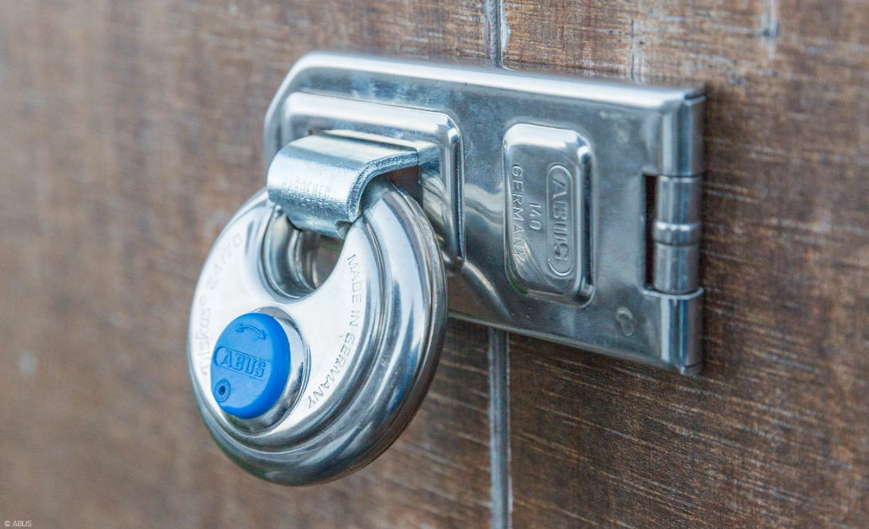 How to Choose the Right Hasp & Staple for Your Padlock