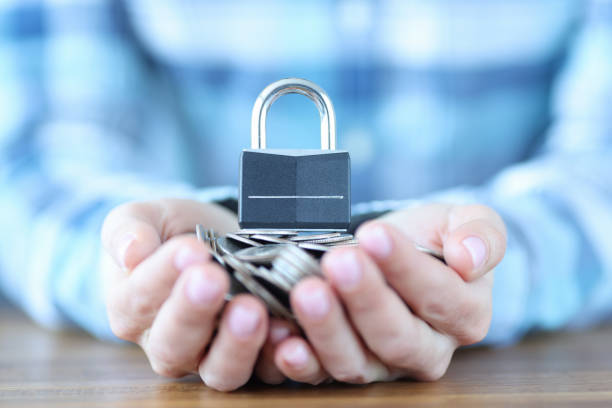 Insurance-Approved & Sold Secure Padlocks: How to Choose the Right Lock