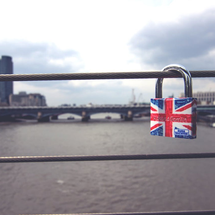 The Art of Personalisation: How Padlock Engraving Can Elevate Your Gifts