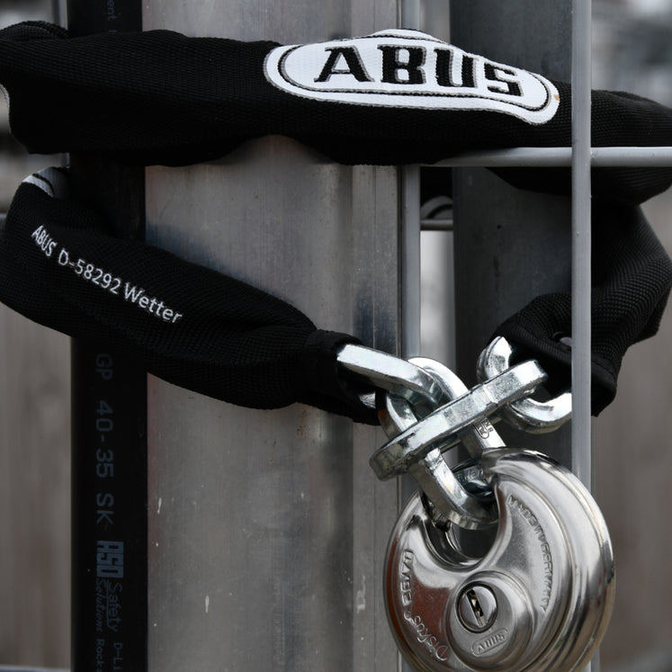 Security chain protecting tools and equipment outdoors